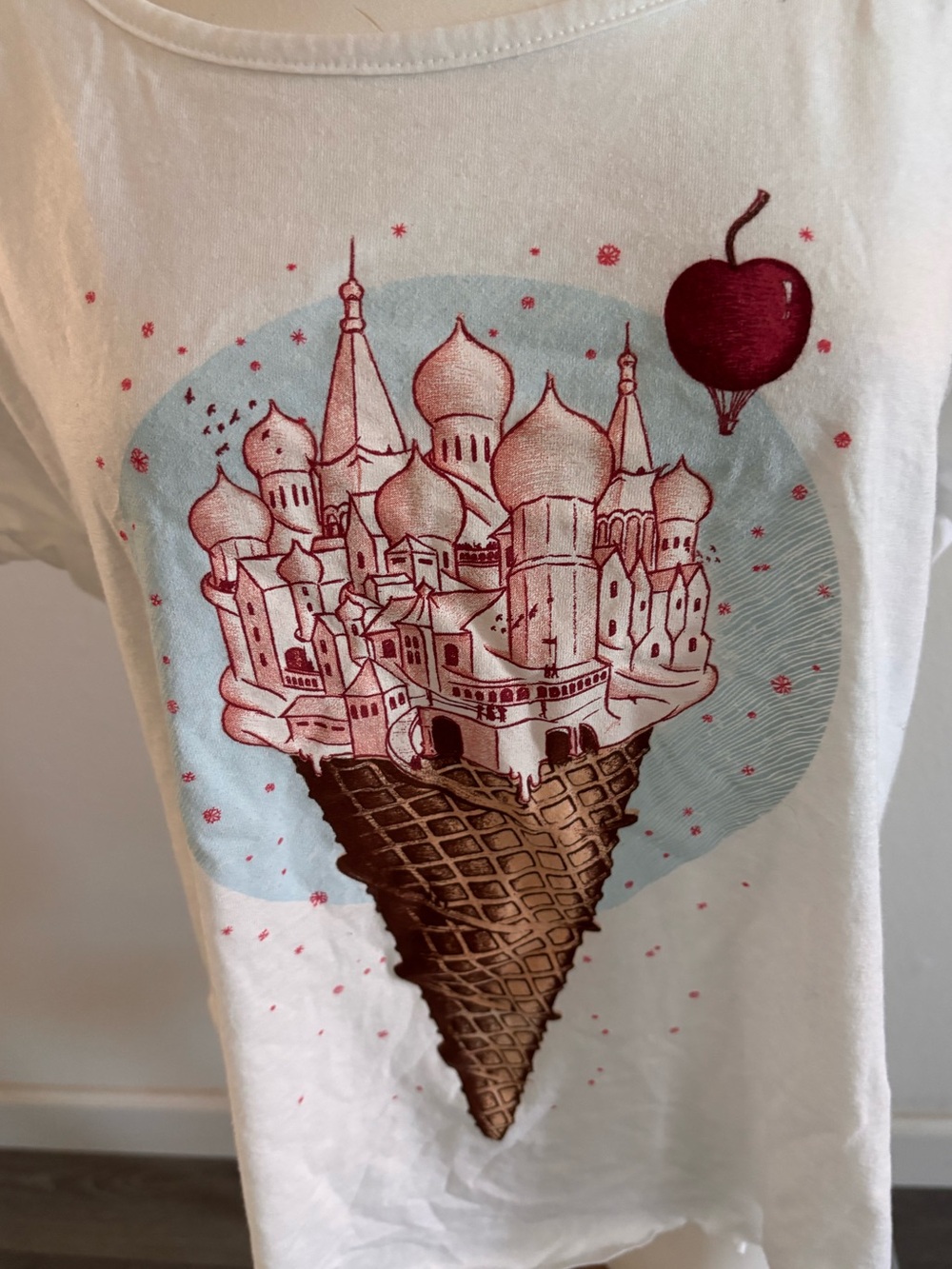 Threadless Ice Cream Castle Top 🍦 🏰 - Picture 2 of 5